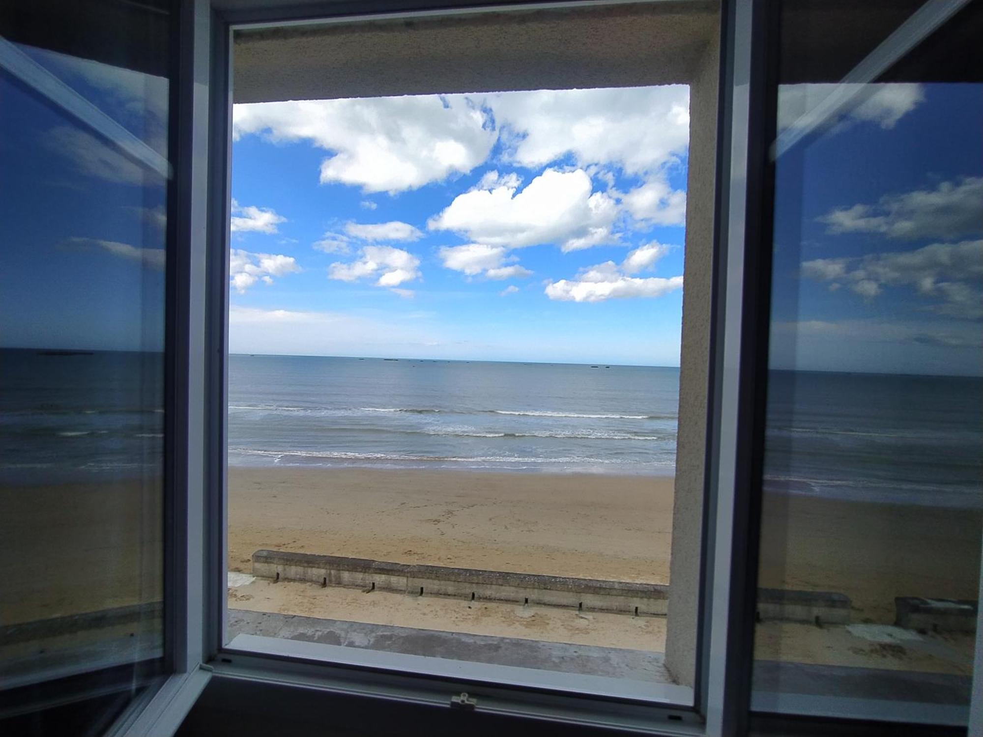 Gites En Normandie En Front De Mer A Asnelles , 3Km D'Arromanches, 10Km De Bayeux Εξωτερικό φωτογραφία