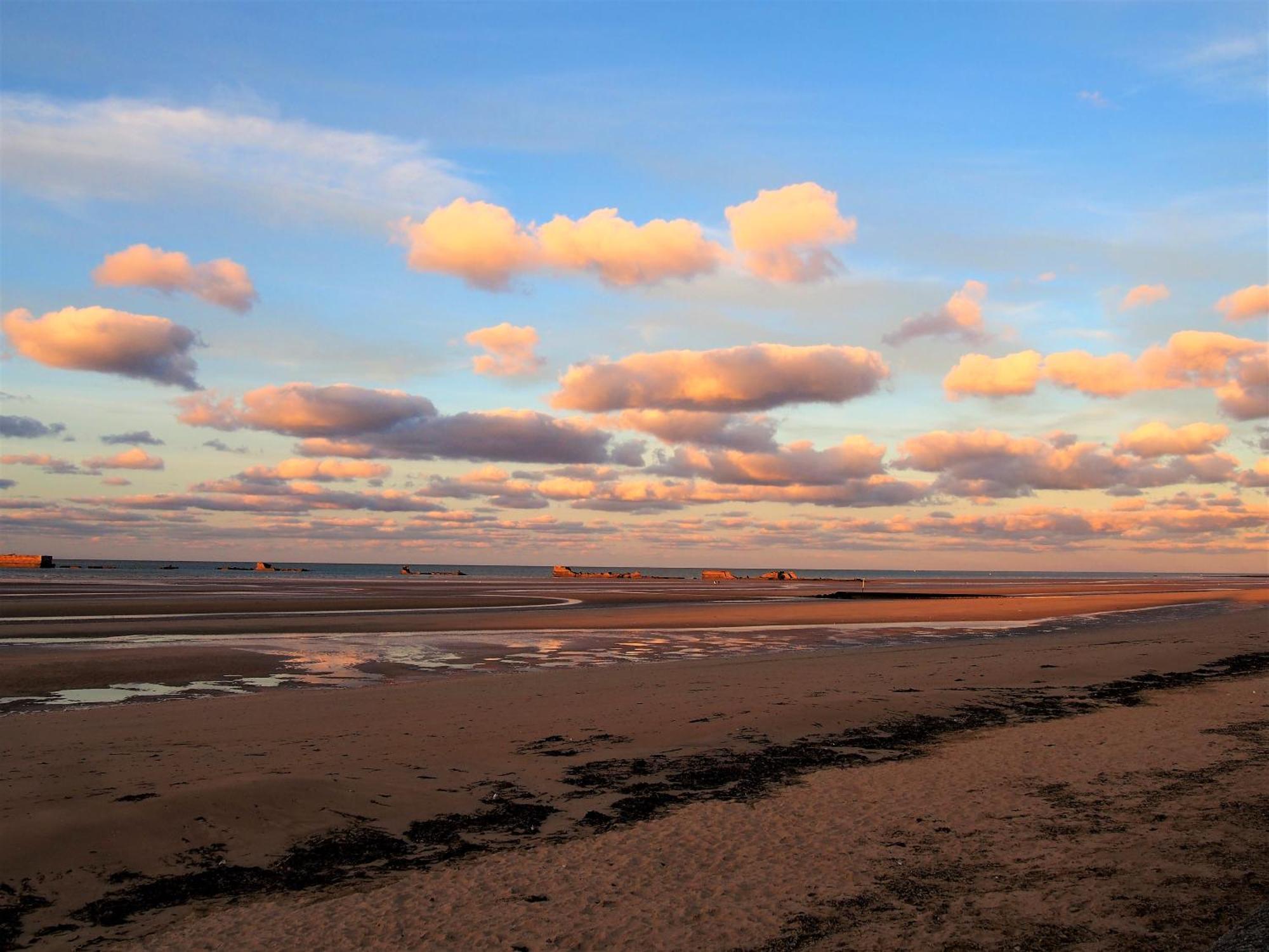 Gites En Normandie En Front De Mer A Asnelles , 3Km D'Arromanches, 10Km De Bayeux Εξωτερικό φωτογραφία