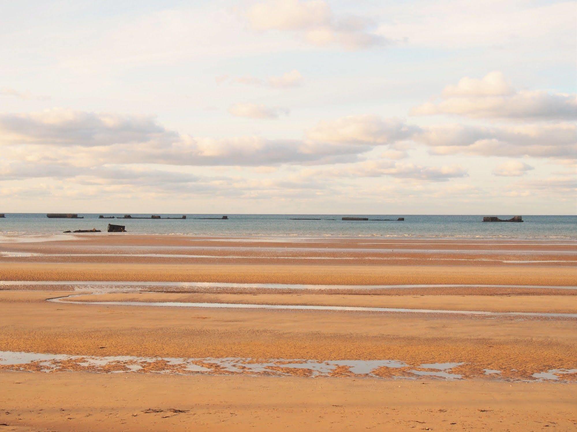 Gites En Normandie En Front De Mer A Asnelles , 3Km D'Arromanches, 10Km De Bayeux Εξωτερικό φωτογραφία